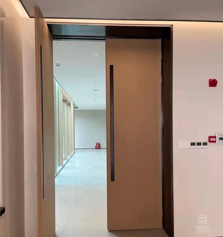 防火門貼木紋膜改色