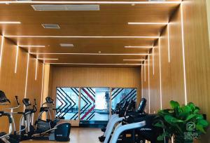 健身房使用LG木紋膜裝修案例-pvc裝飾貼膜