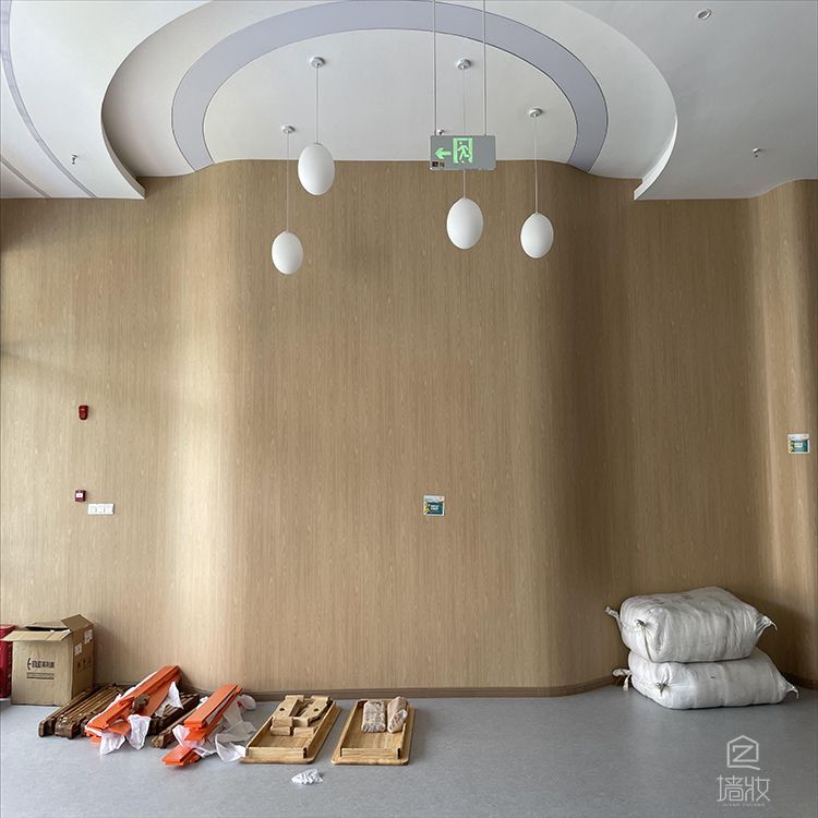 成都新都區一公益性幼兒園使用lg木紋裝飾貼膜案例