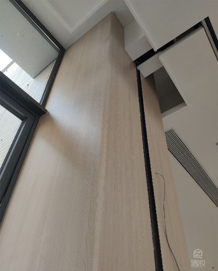 上海大型養老院項目lg木紋膜裝飾膜使用案例